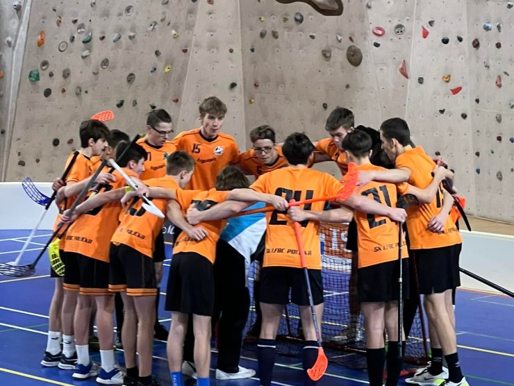 14.1.2023 naši dorostenci hráli v Holicích
