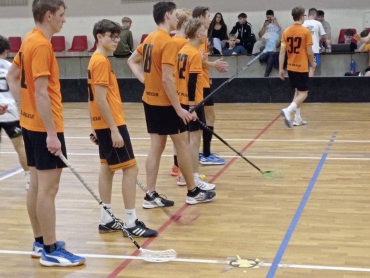 Juniorka veze 3 body z Předměřic n. Labem